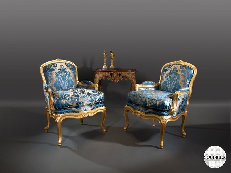 Deux bergères Louis XV dorée